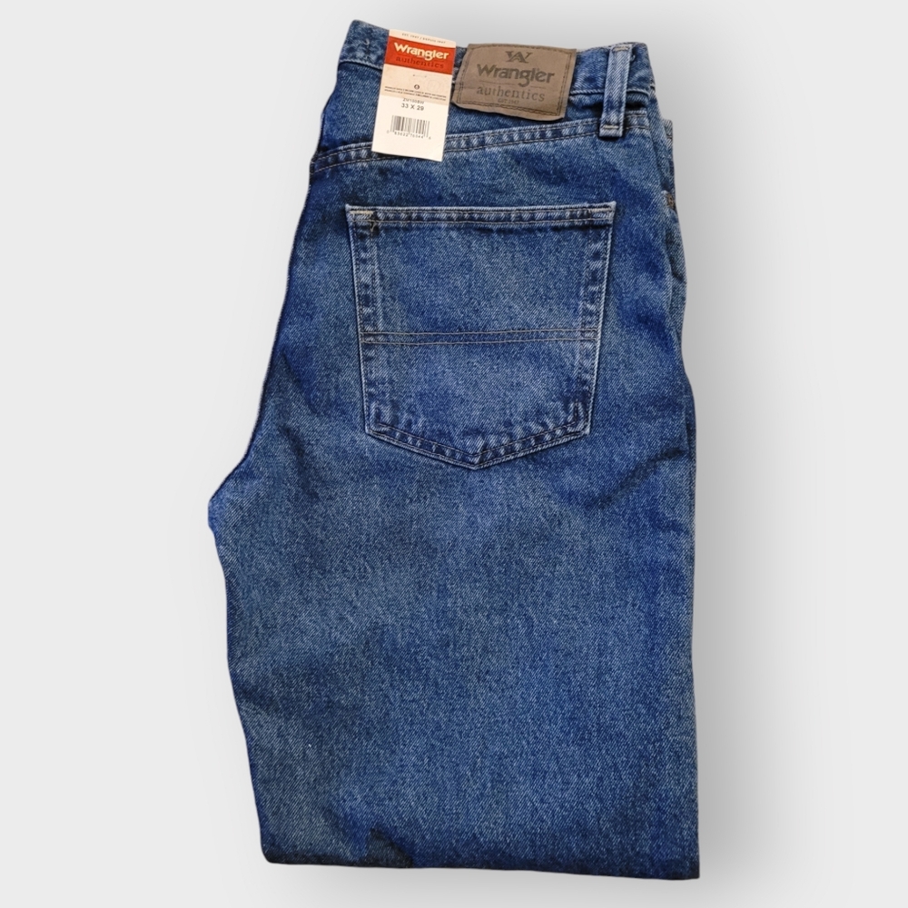 WRANGLER Authentics - Classic 5-Pocket, Regular-Fit Jeans - Picture 3 of 5